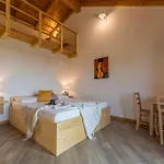 בית נופש Casa Aurora *