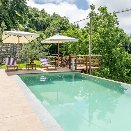 Holiday home Casa Aurora Uscio